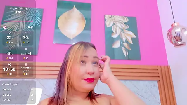 kinkyhousewifee webcam