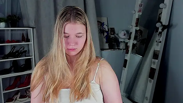 Rebecca_Kelly webcam