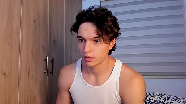 Mastrangelo_xxx webcam