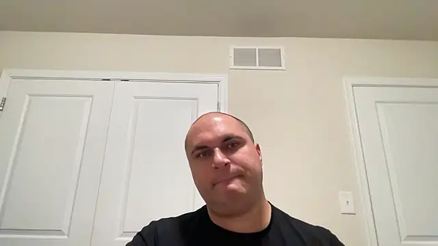 SluggishChase99 webcam