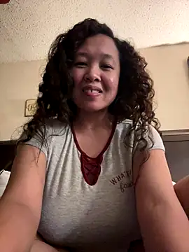 Webcam Model (cad3bury)  is live.Free join now!