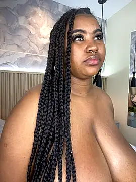 Webcam Model (AinaraJimenez) is live