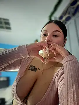 megaan__more - Megaan__More's free webcam