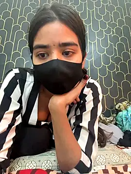 Webcam Model (Sexykhushi041)  is live.Free join now!