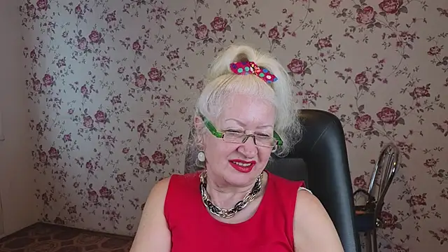 Maya_Mayflower webcam