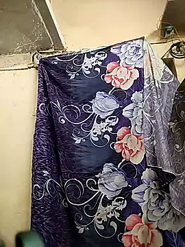 Webcam Model (meenu_bhabhi547)  is live.Free join now!