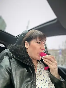 ZhenjaPoledance webcam