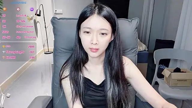 NiNi-baby520 webcam