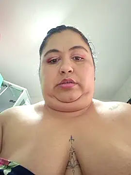 Webcam Model (curvy_diva_)  is live.Free join now!