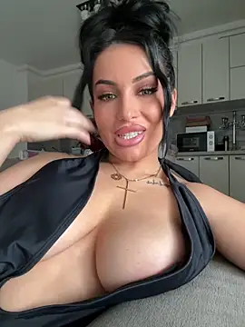 Webcam Model (melissablack)  is live.Free join now!