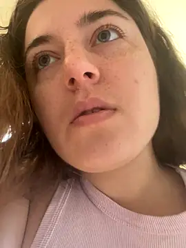 kate_nicepops101333 webcam