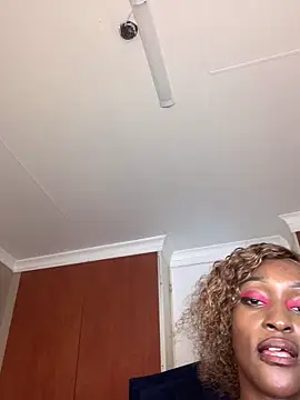 VeryGoodBadGirl1 webcam