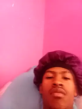 FlubbingCadaver webcam