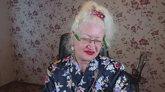 Maya_Mayflower webcam