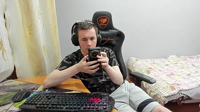 iliaskrislove webcam