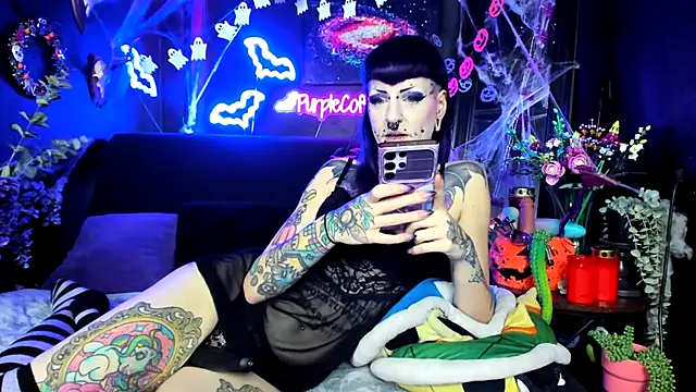 Purple_Coffin666 webcam