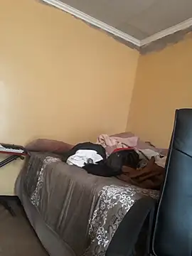 Hidden_African_Fruit webcam