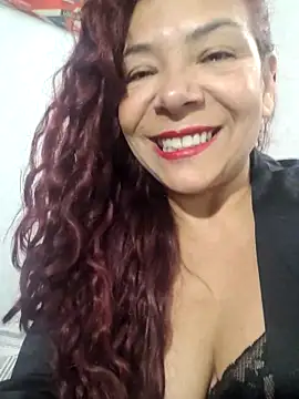 Scarlet_curly webcam