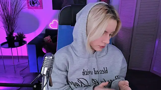 AuroraWrenfield webcam