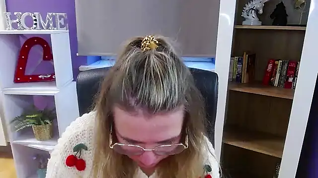 Zoey_Erotic webcam