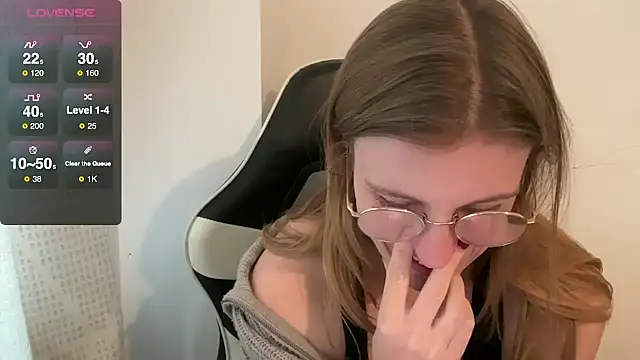 BustyKellyXXX webcam