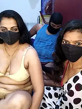 sexyy_hott_couple (G young) - Show boobs both girls