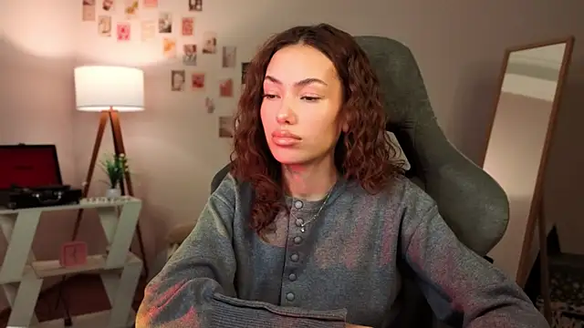 branchwithflowerss webcam