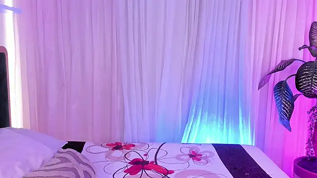 tiffany_becker webcam