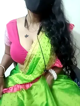 Webcam Model (tamil_Vennila)  is live.Free join now!