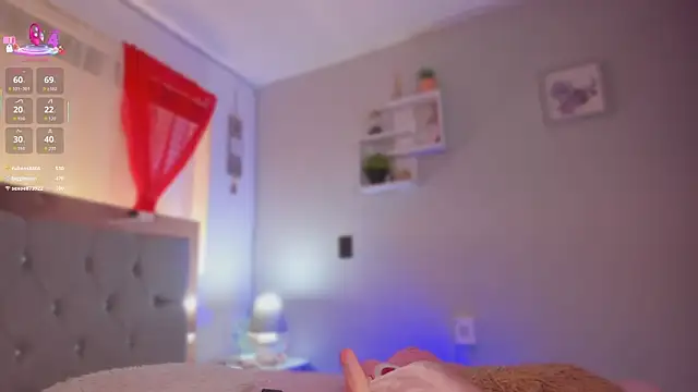 caro_sanchezz webcam