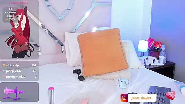 Thayler_jones webcam