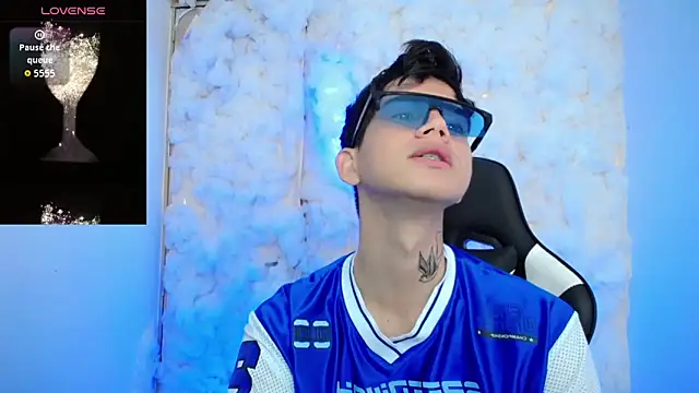 Tayson_Rivers webcam