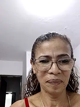 Webcam Model (Merybeks)  is live.Free join now!