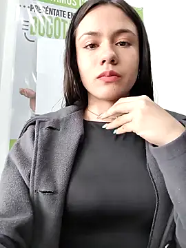 CHARLOTTE__05 webcam