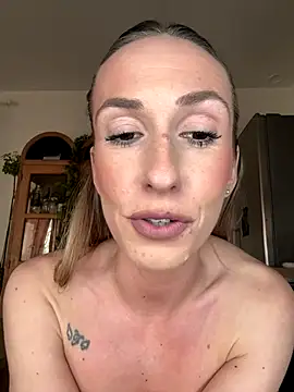 lola_tentatiion webcam