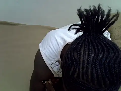 hey_its_andreana webcam