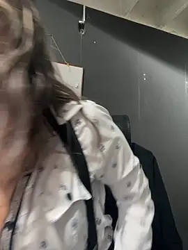 Isabella_Varella webcam