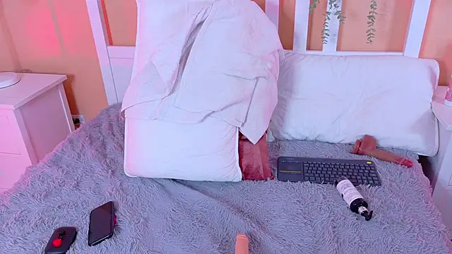 KendalMilleer webcam