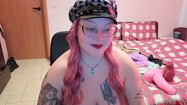 AlyssaWonderland webcam