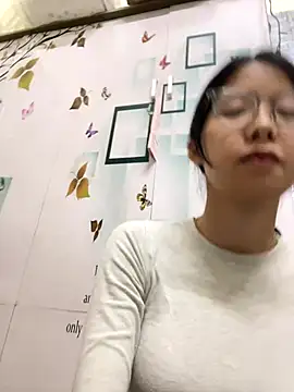 Webcam Model (meomeo2k6) is live