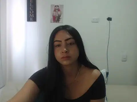 camila_rouswhyth webcam