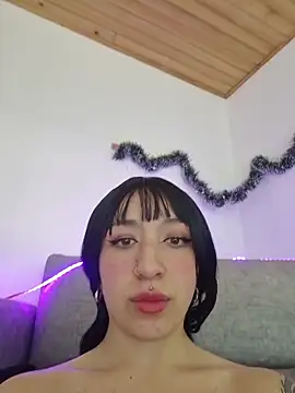 Webcam Model (dirty_diiana)  is live.Free join now!