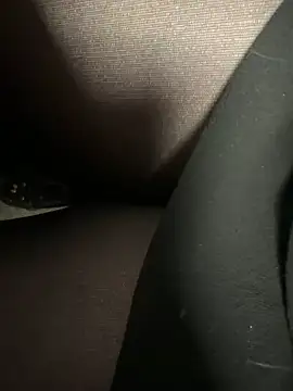 HiddenHoneyLDN webcam