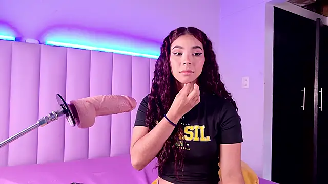 NatalieHeaveen webcam