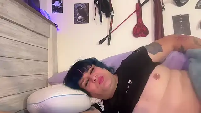 Julietserenity webcam