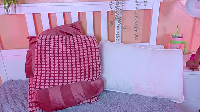 KendalMilleer webcam