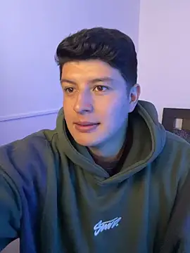 Goldenknight33 webcam