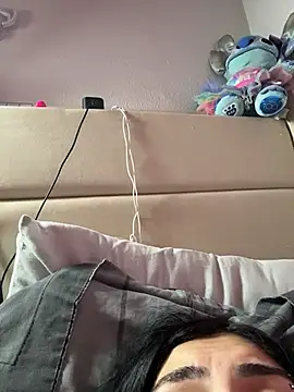 thickerthanyobitch (F young) - Suck dildo