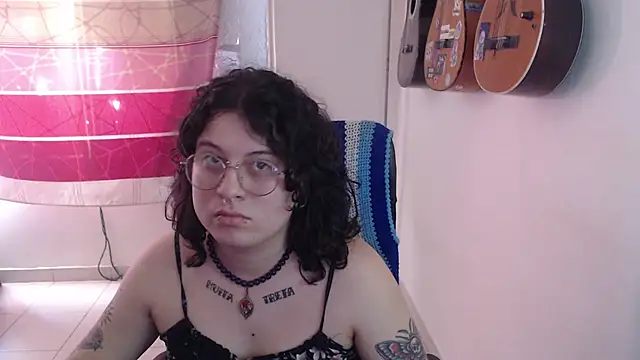 smoke_trip_alicia (T young) - bounce boobs