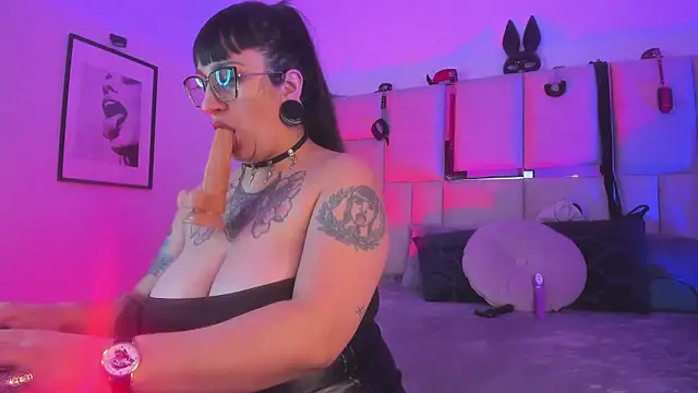 Violett_Sinclair webcam